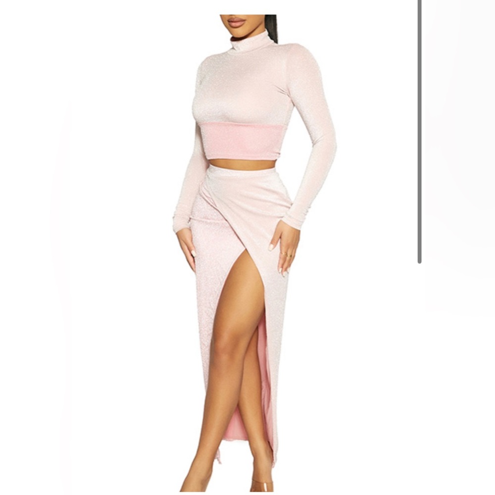 Naked wardrobe skirt set (pink)
